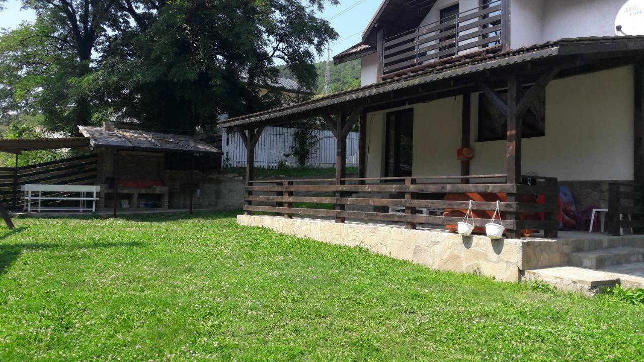 Vila Roxana Pangarati Екстер'єр фото